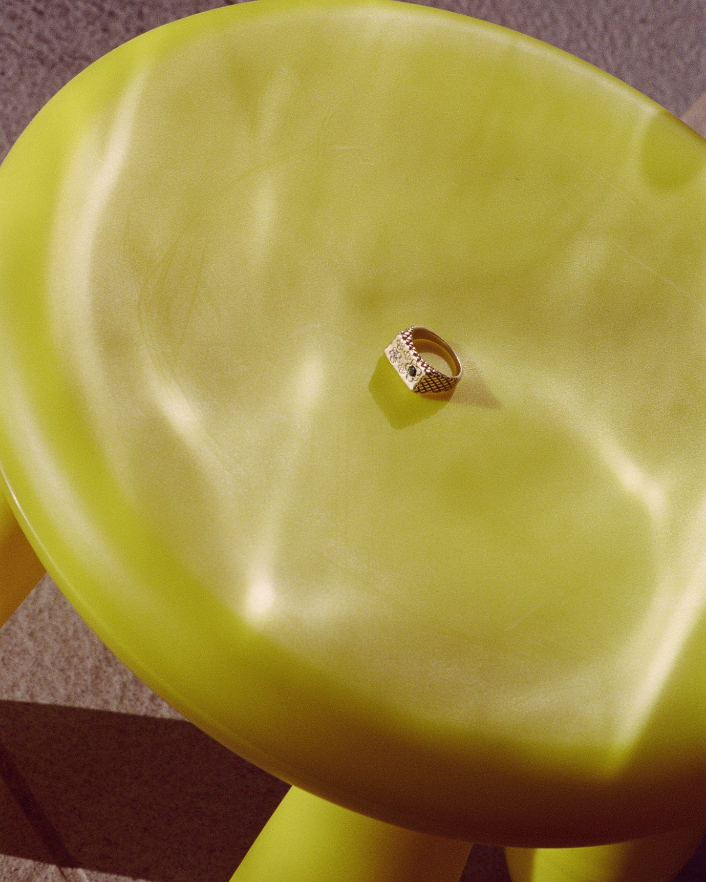 Flower Ring — Gold